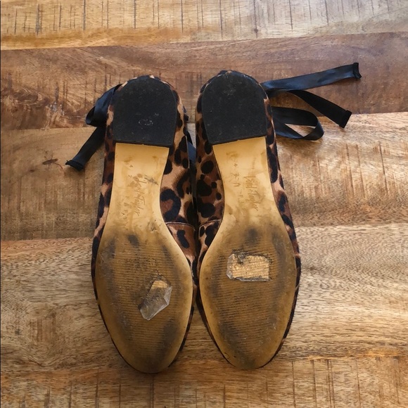 Lord & Taylor 424 Fifth Leopard Calf Hair Flats - Picture 4 of 7